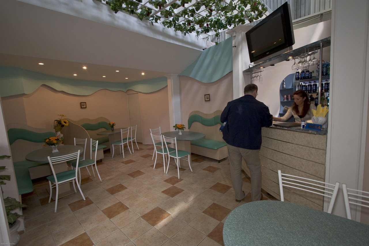 Кафе в бассейне Наташа. СПб, Центральный район